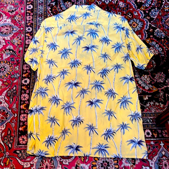 Men’s Cruise wear Short sleeve button down shirt - Picture 2 of 4